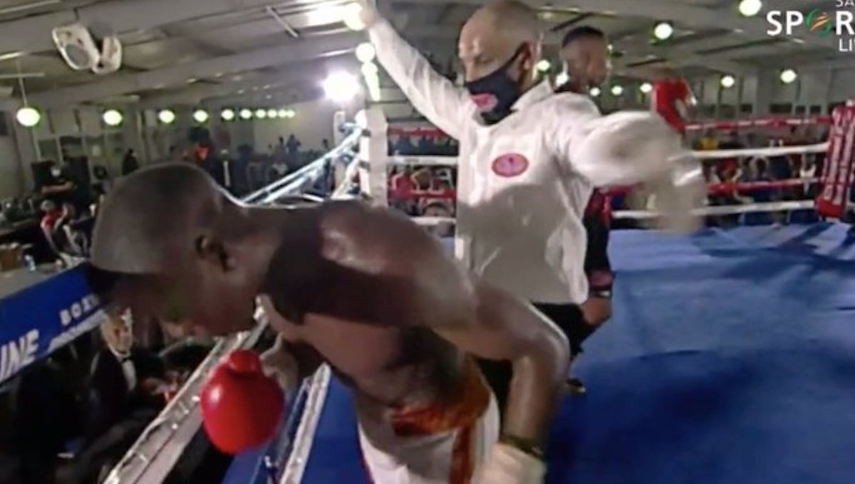 Muere el boxeador Simiso Buthelezi: Se hizo viral por ‘Golpear al aire’ 