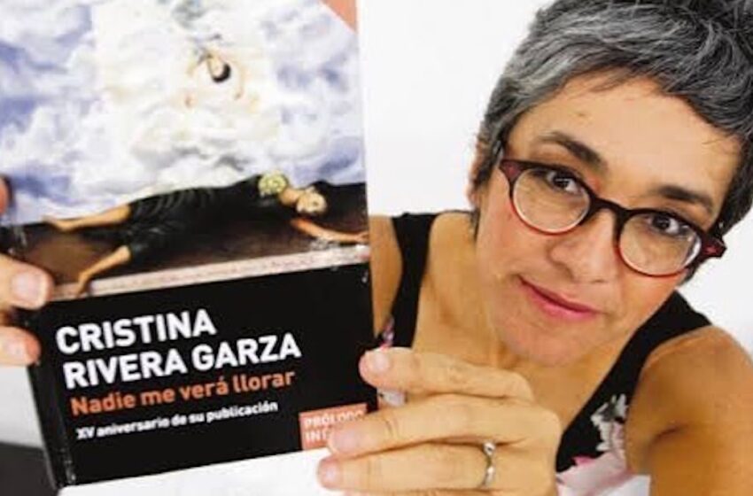 La escritora Cristina Rivera gana Premio Xavier Villaurrutia por obra sobre feminicidio de su hermana