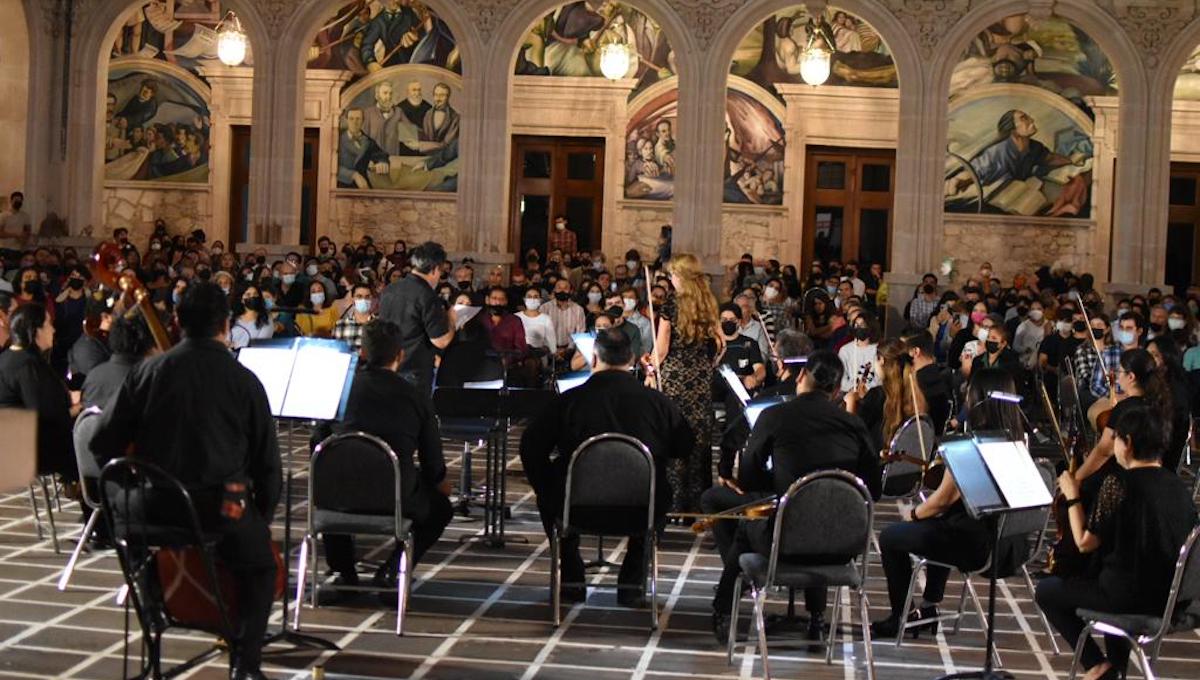 Orquesta de Chihuahua hace tributo a Queen, Pink Floyd y Agustín Lara en concierto