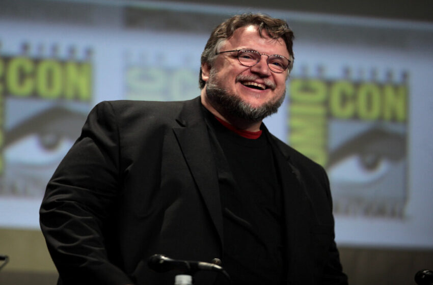 UNAM otorga doctorado honoris causa al cineasta Guillermo del Toro