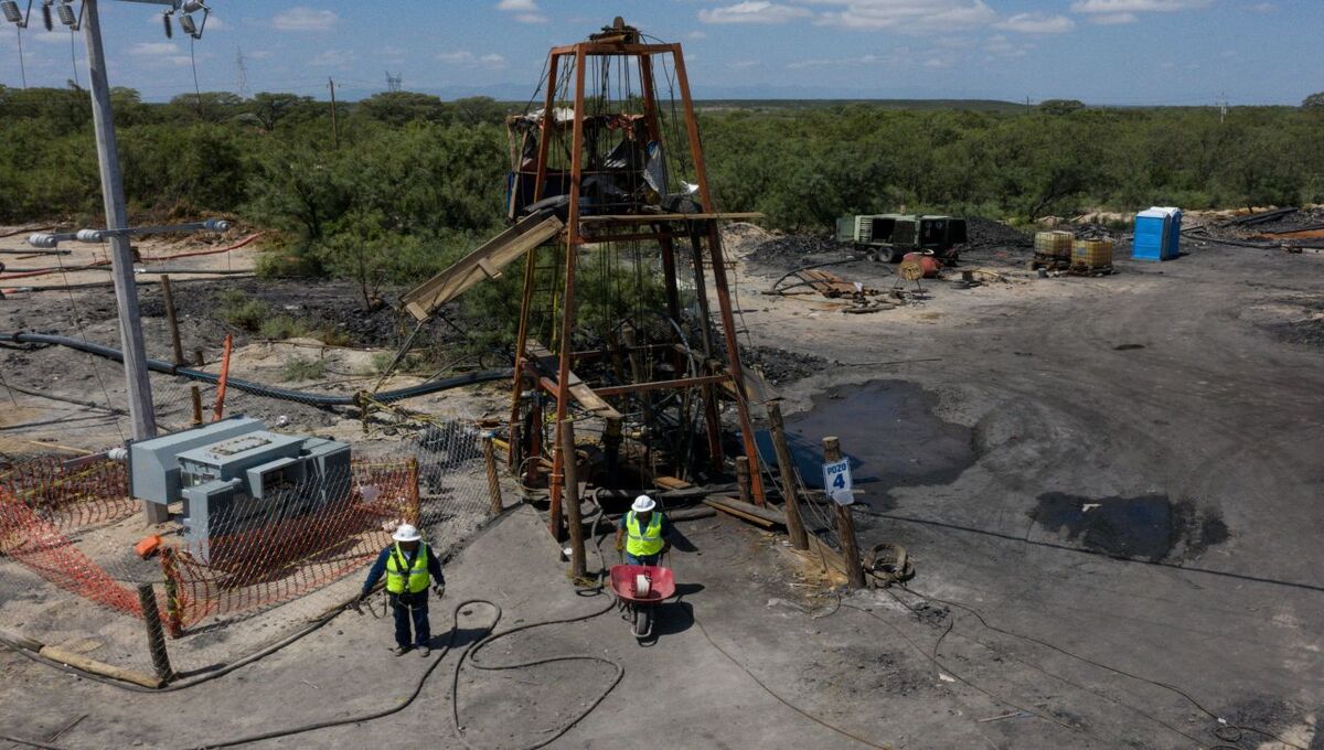 Familias de mineros desmienten a AMLO: No todas aceptaron plan de rescate, aseguran