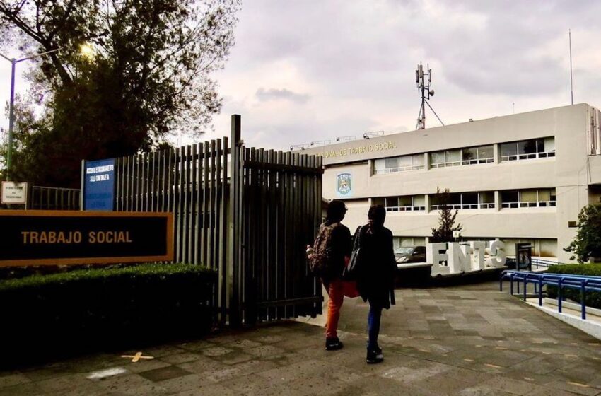 UNAM recomienda continuar con uso de cubrebocas en espacios cerrados por COVID