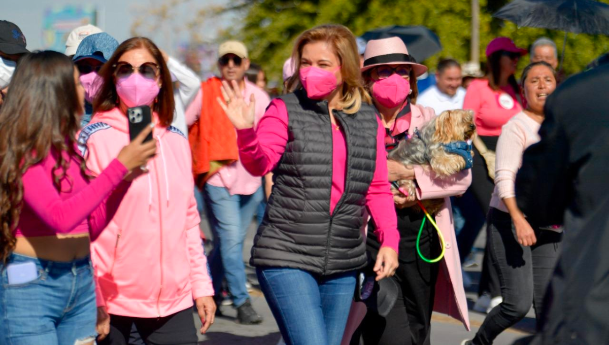Asiste Gobernadora Maru Campos a marcha en favor del INE