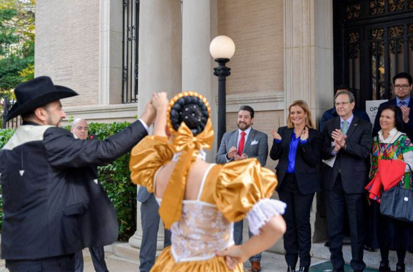 Inaugura la gobernadora Maru Campos “Mes de Chihuahua en EE.UU.”