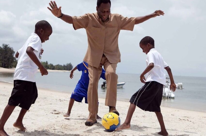 ¿Por qué fue hospitalizado el exfutbolista Pelé, en Brasil?