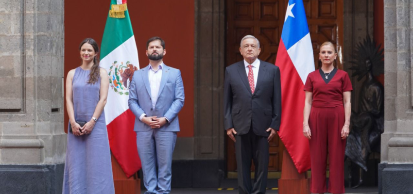 Presidentes López Obrador y Boric sostienen reunión bilateral