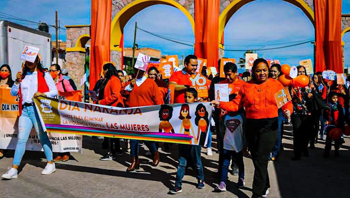 Mujeres marchan en diversas entidades del país en el marco del 25N