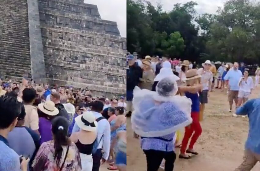 Mujer se vuelve viral por subir a pirámide de Kukulkán (VIDEO)