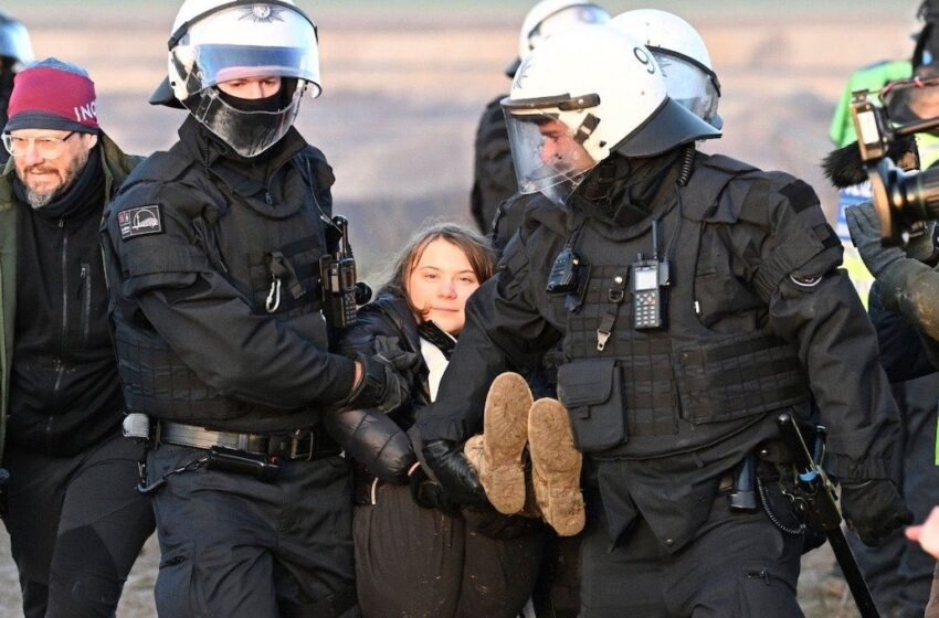 Greta Thunberg, activista climática, es detenida en una protesta contra una mina de carbón en Alemania