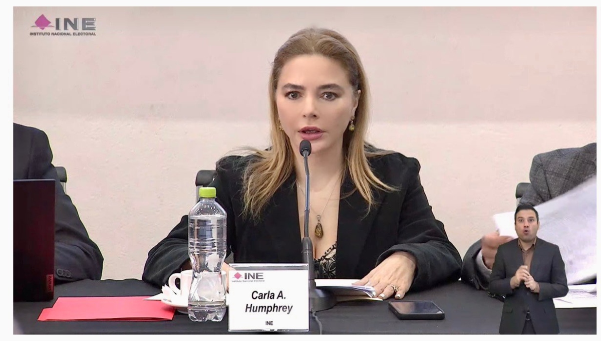 Carla Humphrey se registra como candidata a presidir el INE