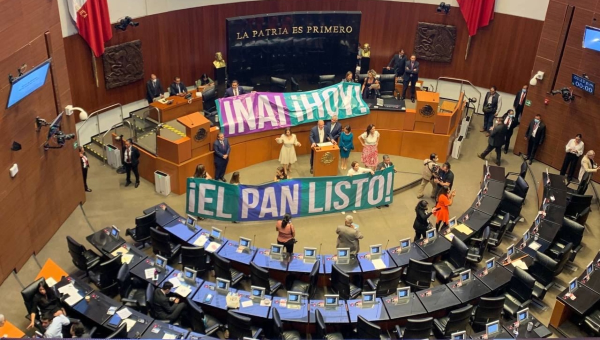 Senadores del PAN toman tribuna y exigen nombramientos de comisionados del INAI
