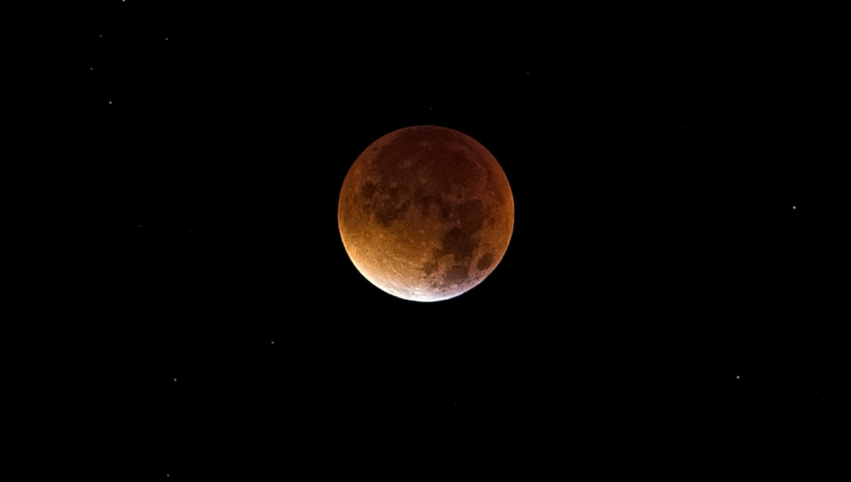 Eclipse lunar 2023: ¿Cuándo y cómo verlo en México?