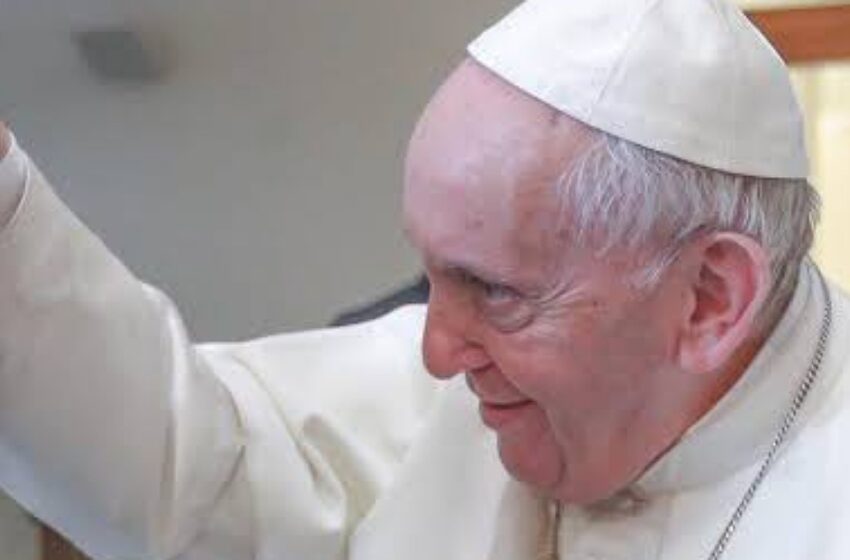 El papa Francisco estará hospitalizado hasta la próxima semana; rezará el ángelus en privado