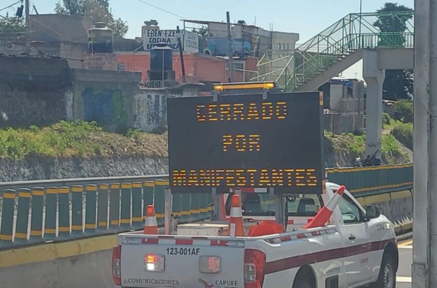 Personal de salud realiza bloqueos en autopista México-Cuernavaca y en CMDX