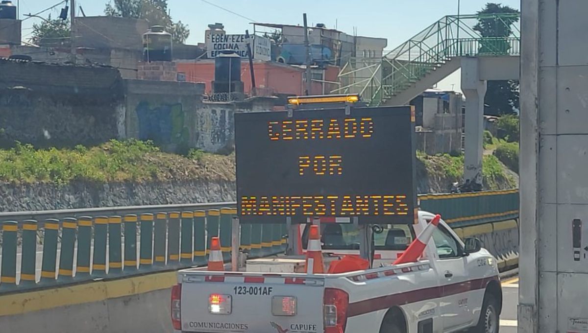 Personal de salud realiza bloqueos en autopista México-Cuernavaca y en CMDX