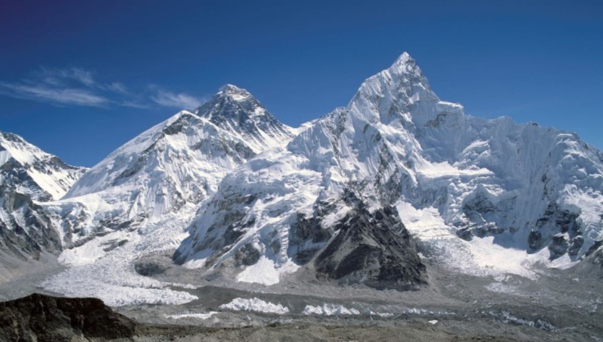 Familia mexicana muere en accidente de helicóptero cerca del monte Everest