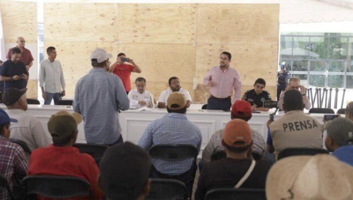 Dejan libres a 13 funcionarios retenidos en Guerrero y liberan la Autopista del Sol