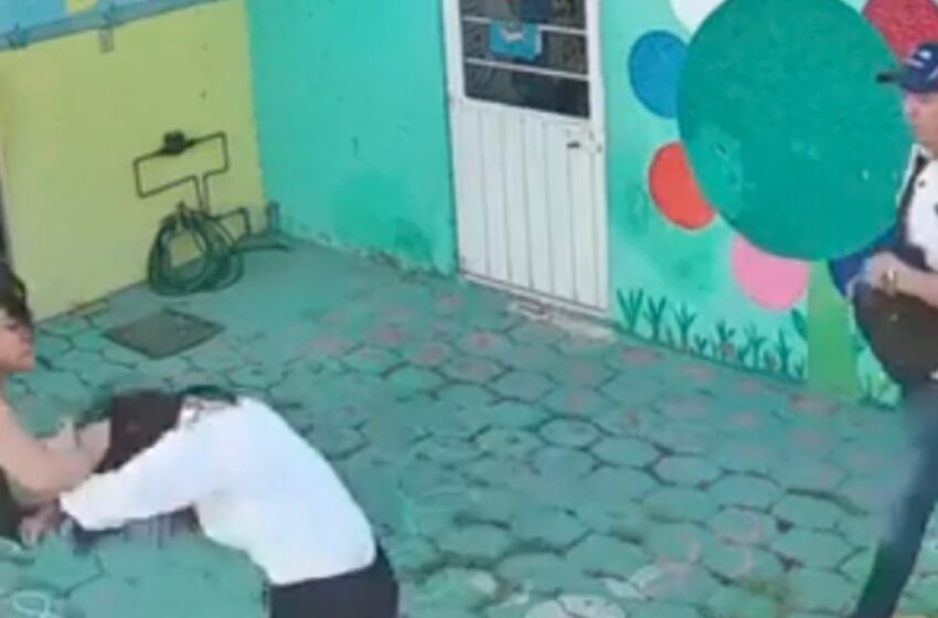 Papás atacan y amenazan de muerte a profesora en Cuautitlán Izcalli