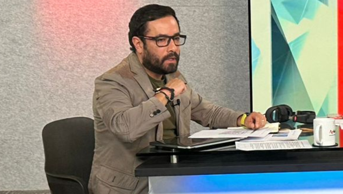Víctor Hugo Romo denuncia a Xóchitl Gálvez por enriquecimiento ilícito
