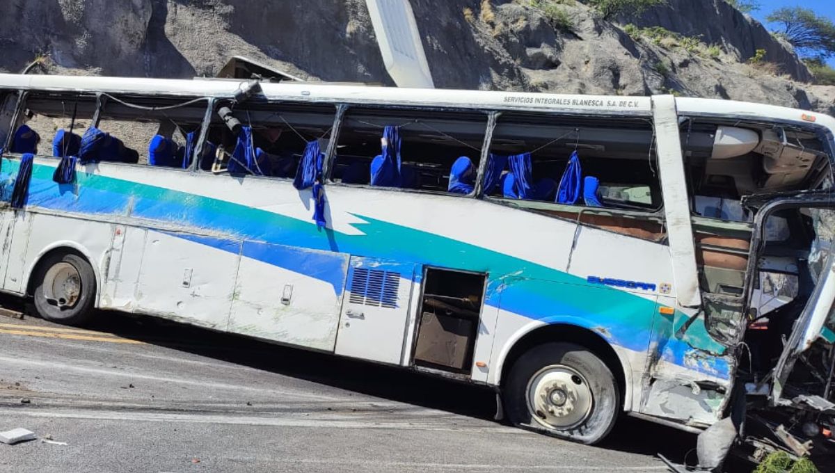 16 personas fallecidas y 36 heridos por accidente de un autobús en autopista Cuacnopalan-Oaxaca