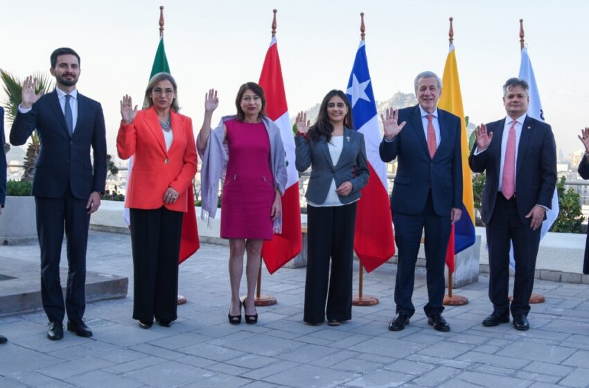 Chile pasa a Perú presidencia «pro tempore» de Alianza del Pacífico 
