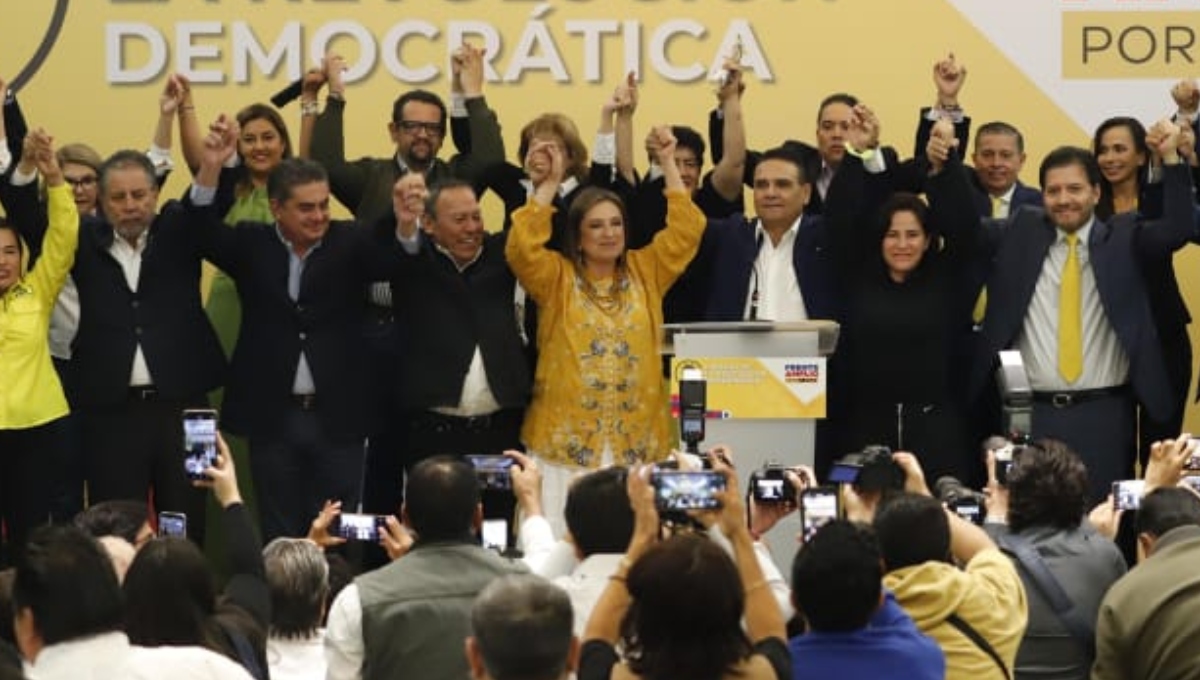 Zambrano anuncia respaldo del PRD a Xóchitl Gálvez por la candidatura del Frente opositor