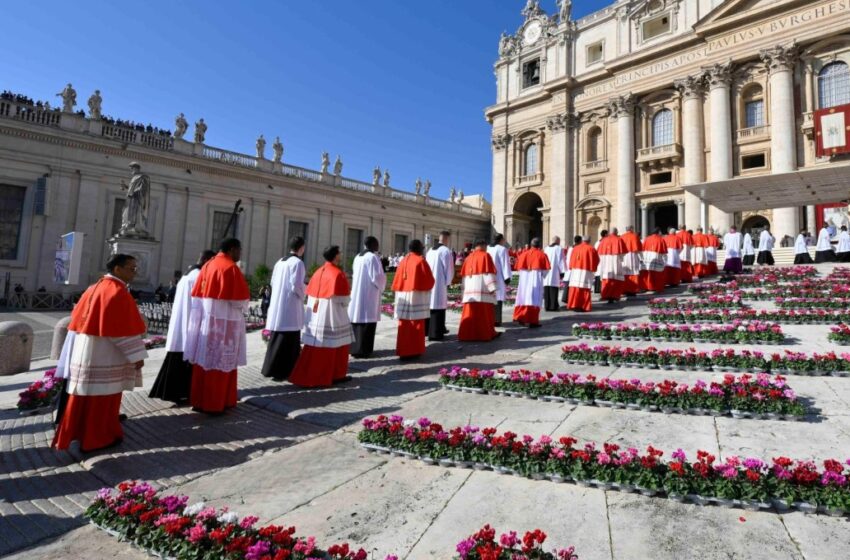 Papa Francisco crea 21 nuevos cardenales; le pide ser «una orquesta sinfónica y sinodal»