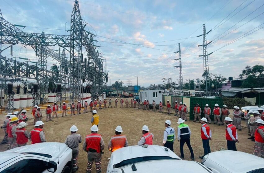 CFE informa que 75% del servicio eléctrico ha sido restablecido en Guerrero tras el paso de ‘Otis’