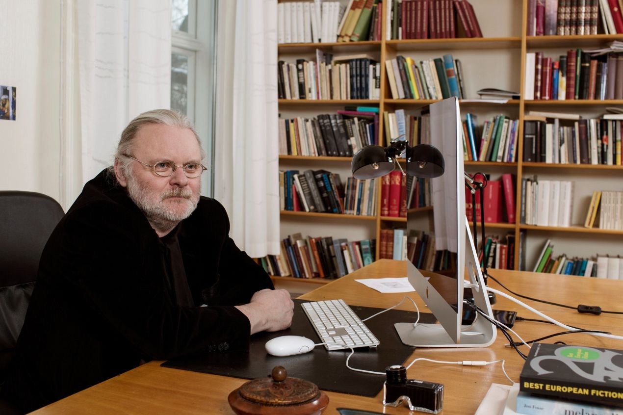 Otorgan el Premio Nobel de Literatura 2023 al escritor noruego Jon Fosse
