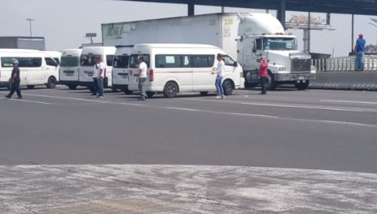 Transportistas bloquean por segundo día calzada Ignacio Zaragoza