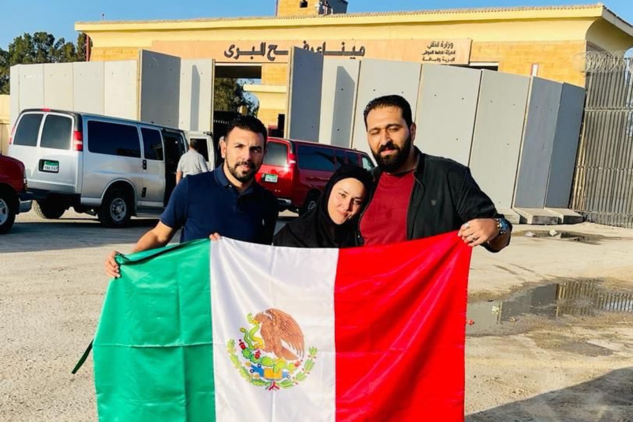 La doctora mexicana Bárbara Lango y su esposo logran salir de Gaza