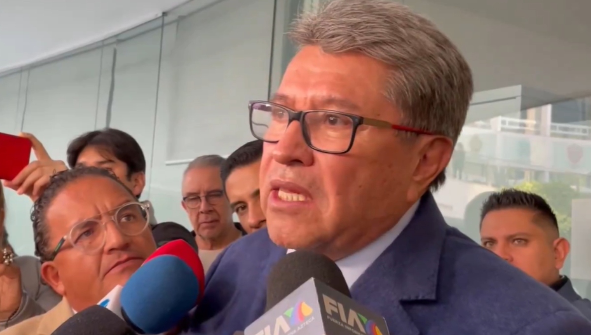 Monreal regresa al Senado; anuncia que buscará reelección