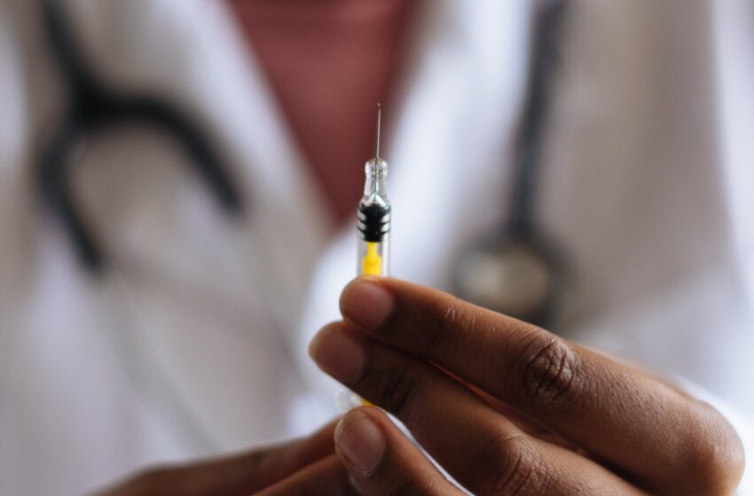 Farmacias Benavides vende la vacuna contra Covid-19 de Pfizer: esto cuesta