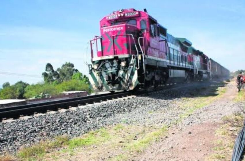 Acuerdan reabrir cruces ferroviarios entre México y EU