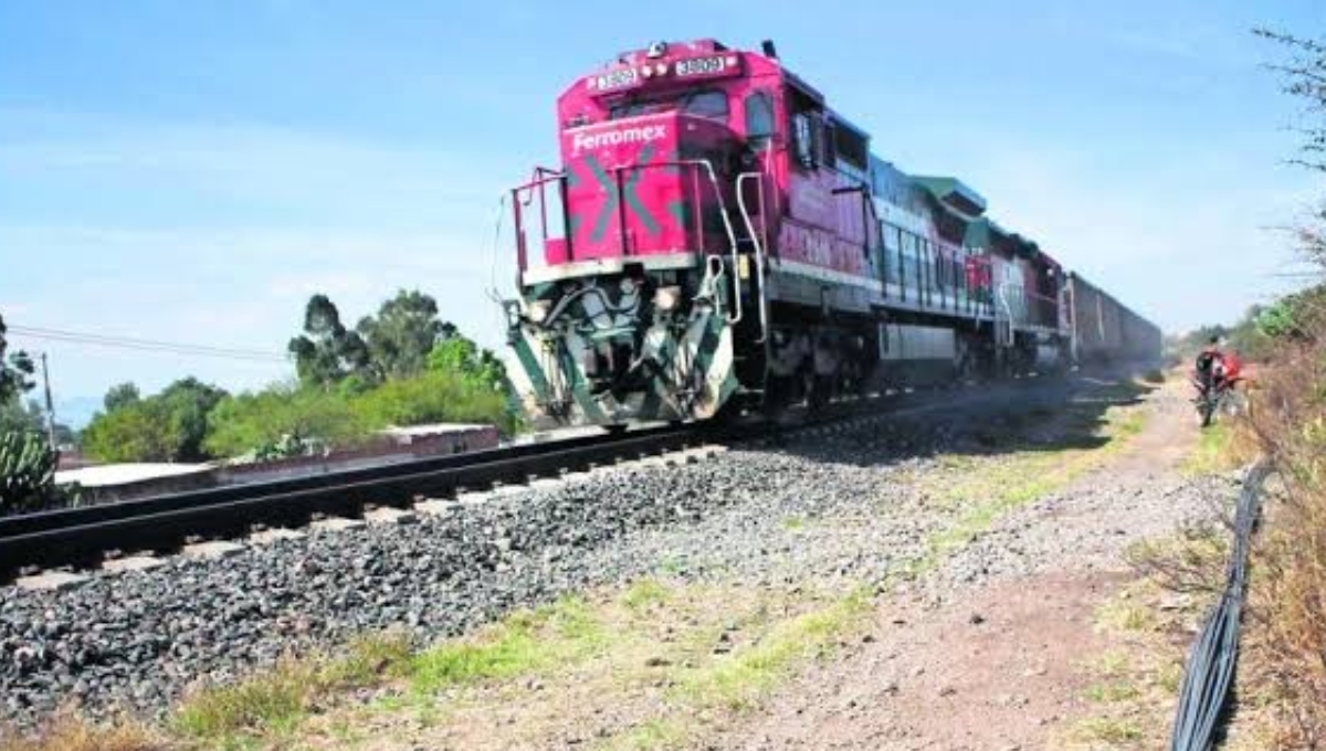 Acuerdan reabrir cruces ferroviarios entre México y EU