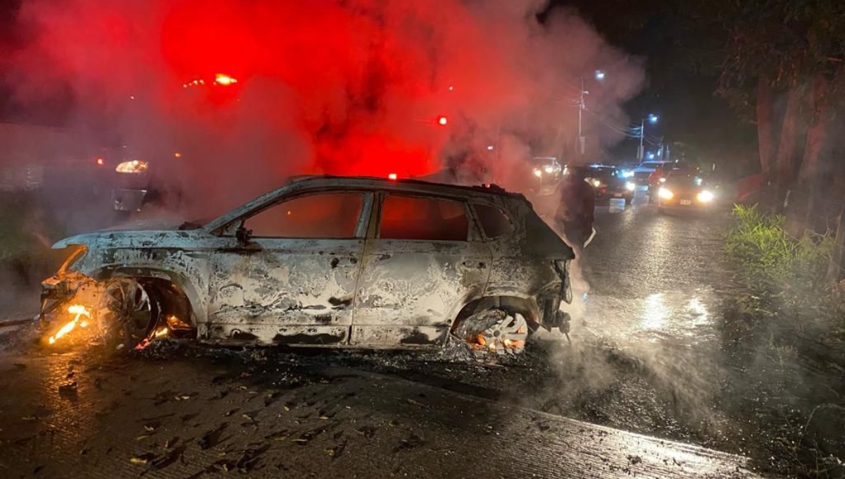 Ola de violencia en Tabasco: reportan balaceras, quema de autos y motines en cárceles