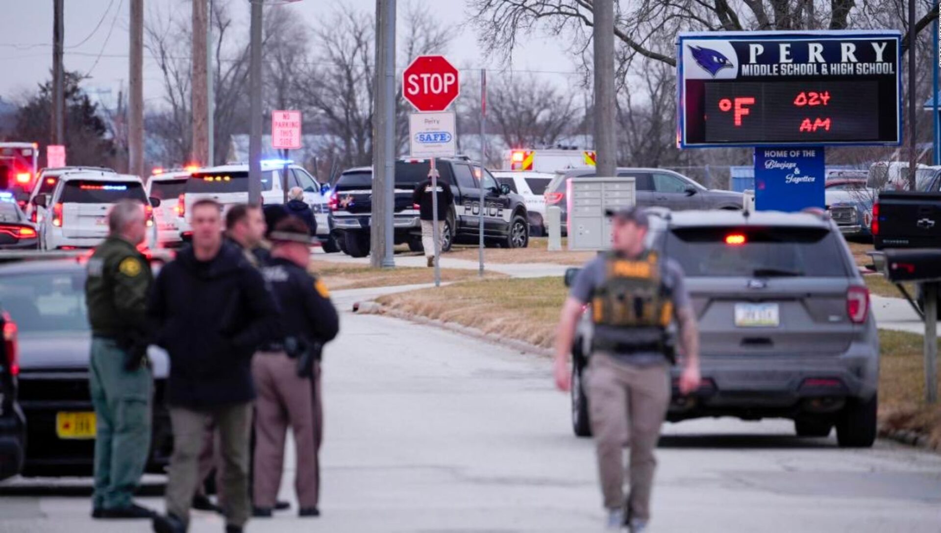 Estudiantes víctimas por tiroteo en una escuela secundaria de Iowa