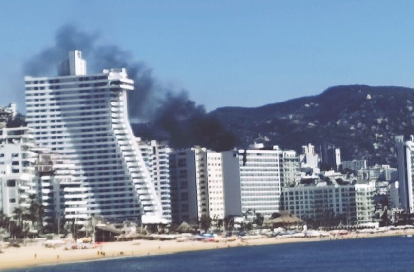 Hotel Emporio de Acapulco se incendia a un mes de su reapertura