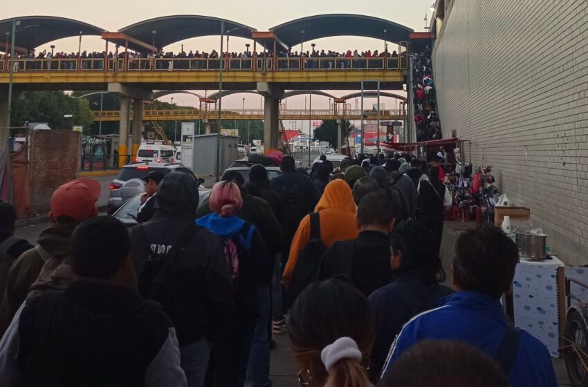 Reportan retrasos y aglomeraciones en cinco líneas del Metro CDMX