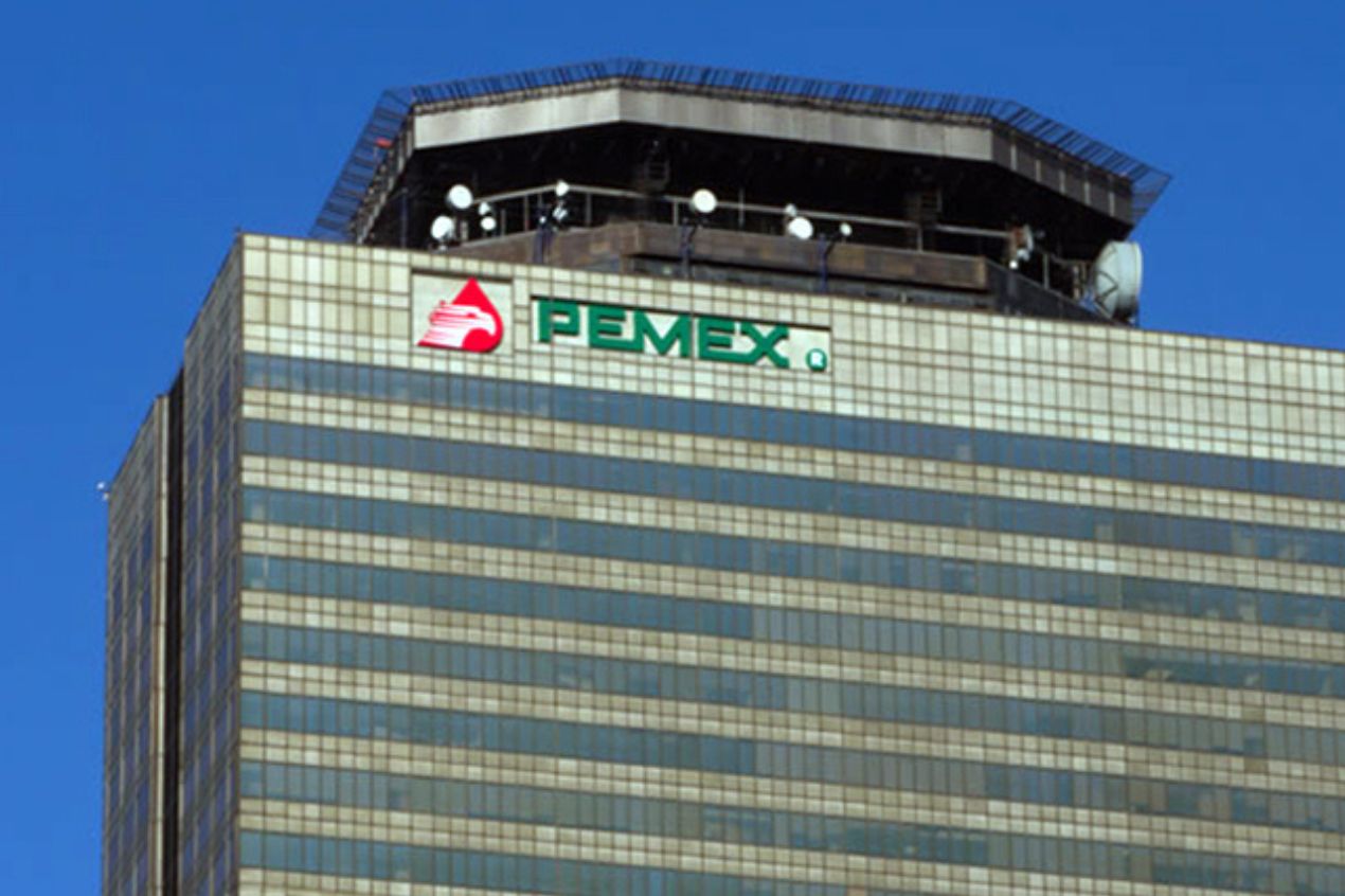 Por decreto presidencial, Pemex no pagará impuestos