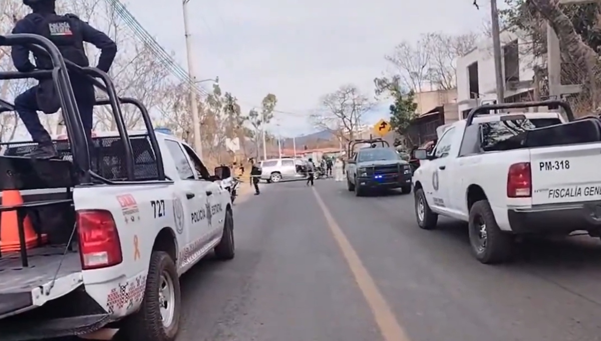 Alcalde de Taxco sufre atentado a bordo de su camioneta
