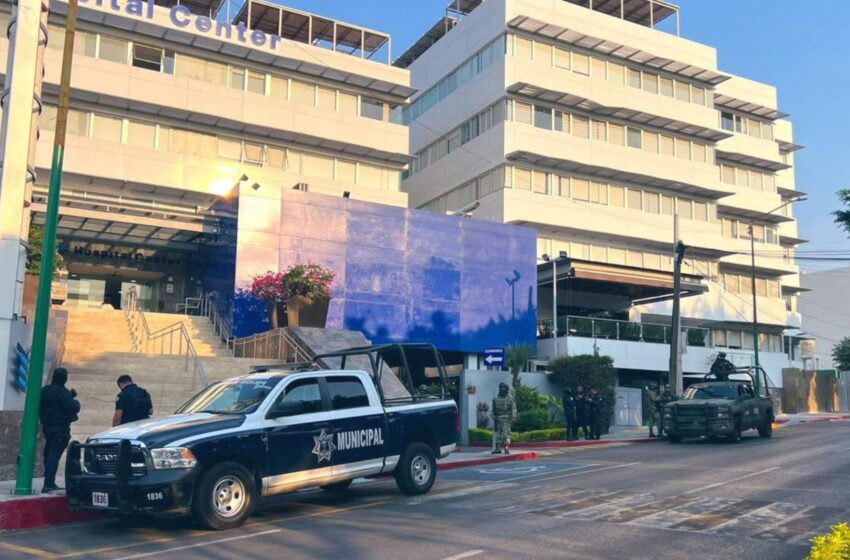 Hombres armados ingresan a un hospital y asesinan a paciente en Cuernavaca