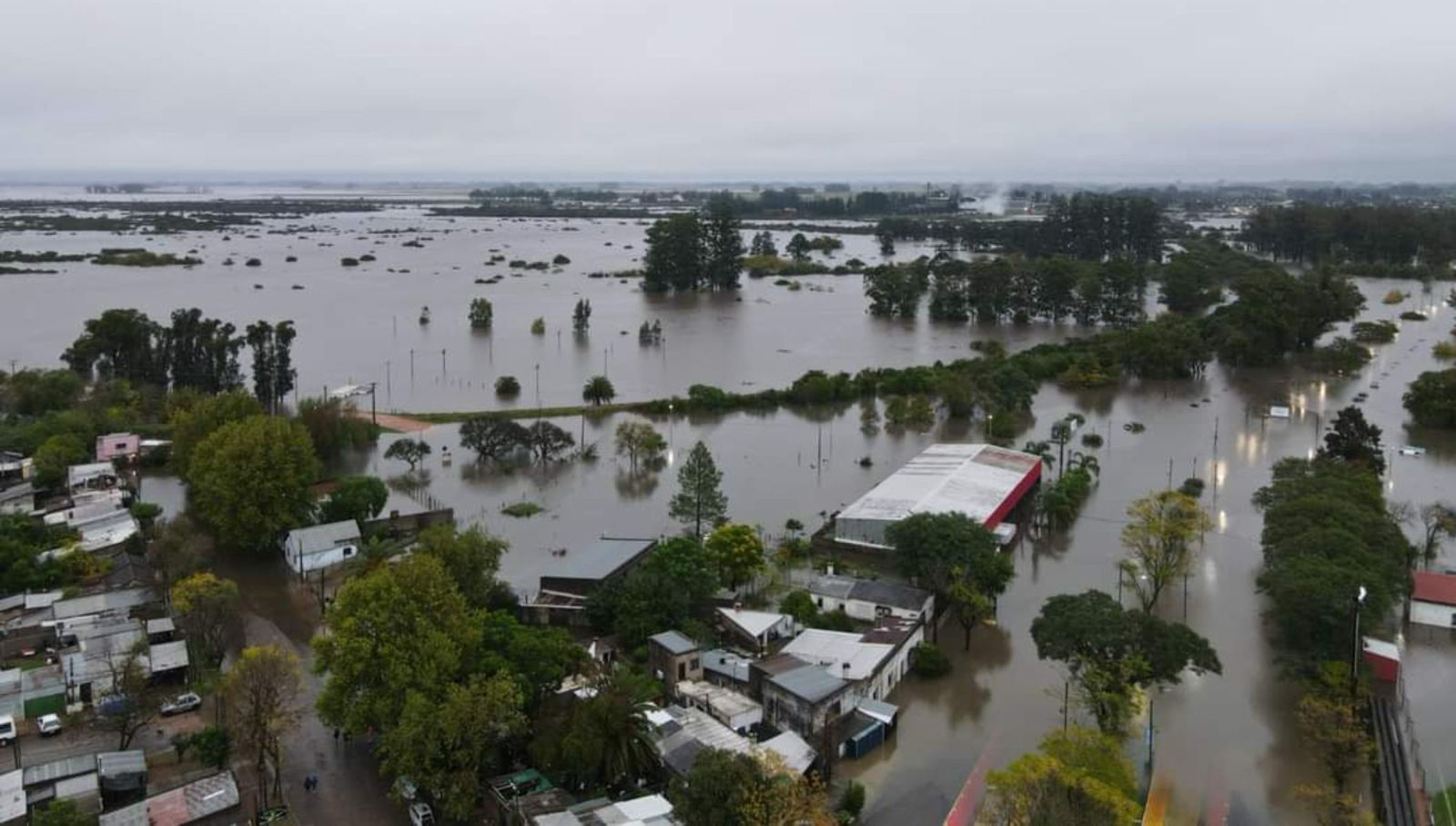 108 muertos y 136 desaparecidos por inundaciones en Brasil