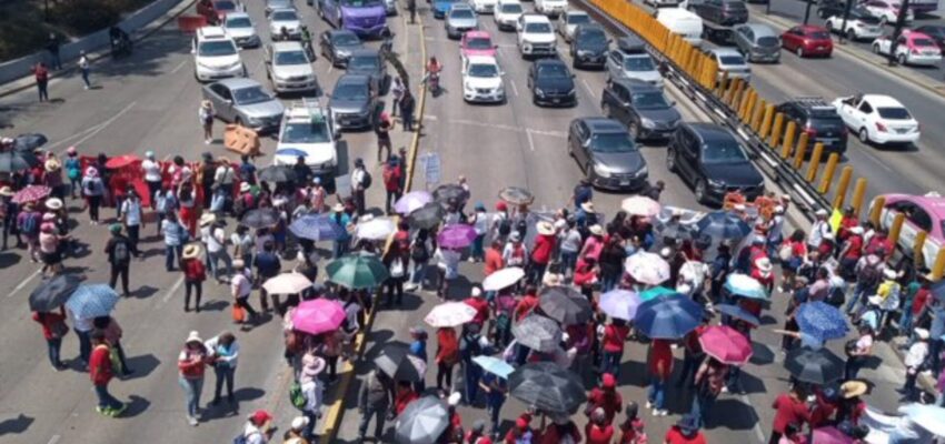 Bloqueo de la CNTE
