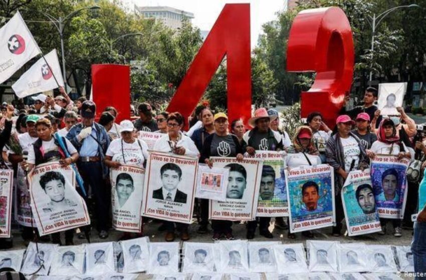 Dan libertan condicional a los 8 militares relacionados con el caso Ayotzinapa