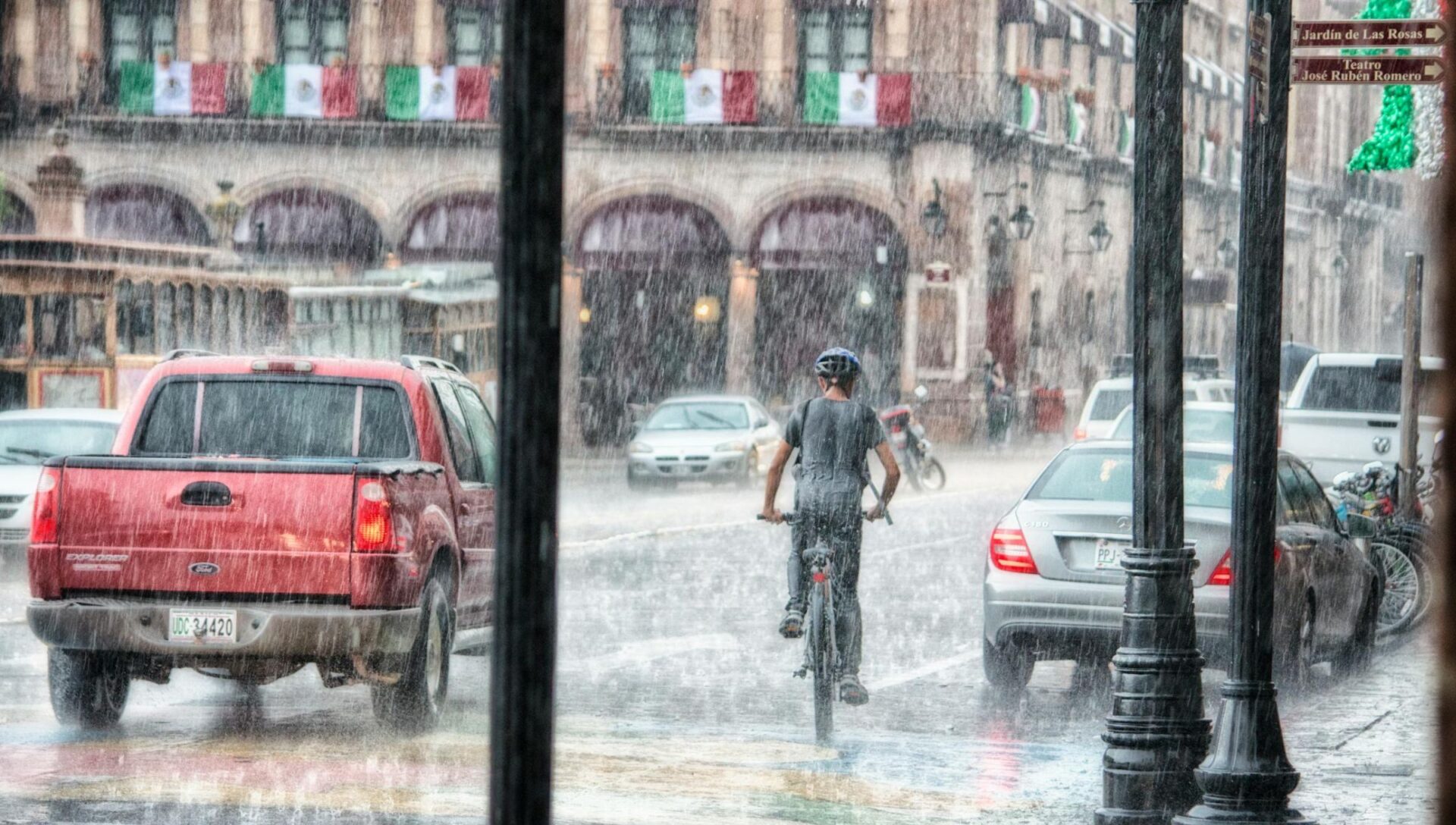 Activan alerta amarilla por lluvias y caída de granizo en CDMX 