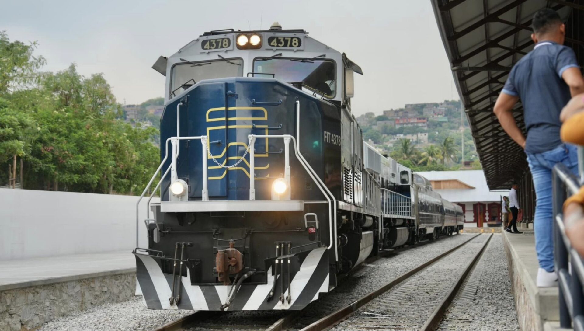 Tres rutas de trenes de pasajeros se construirán con Sheinbaum