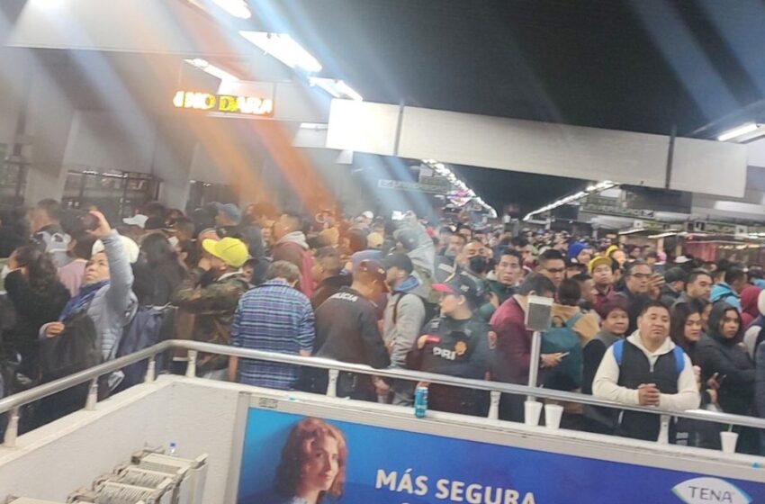 Metro CDMX: Humo en la Línea 3, retrasos y saturación en varias líneas