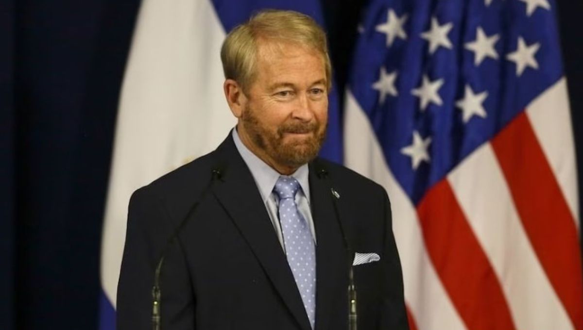 Trump nomina a Ronald Johnson como embajador en México; vamos a defender soberanía: Sheinbaum