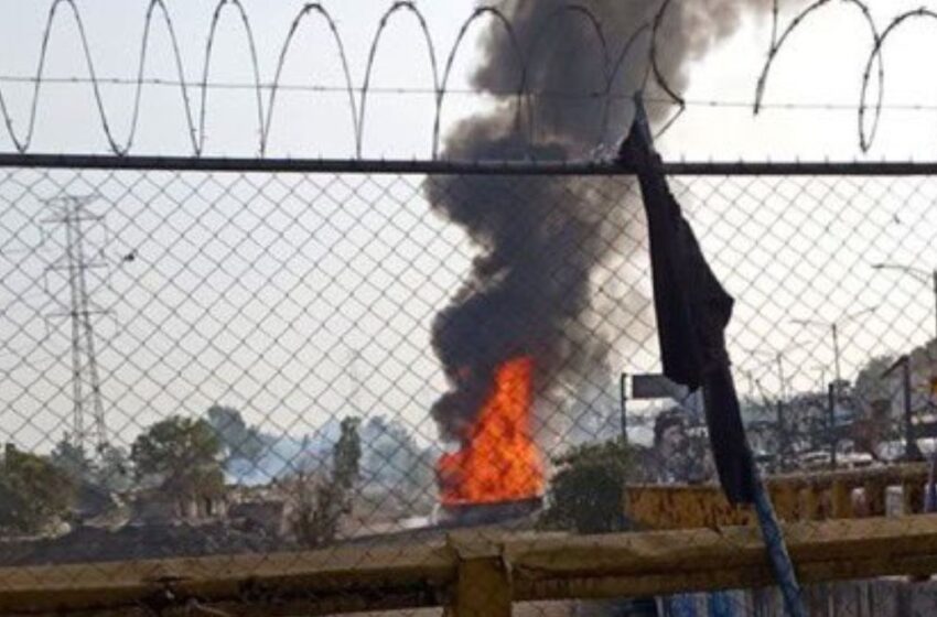 Se registra fuerte incendio en respiraderos de Río de los Remedios